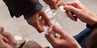 Uyuşturucu Madde Ticaretine Yardım Etme Suçu ve Cezası ⚖️💊